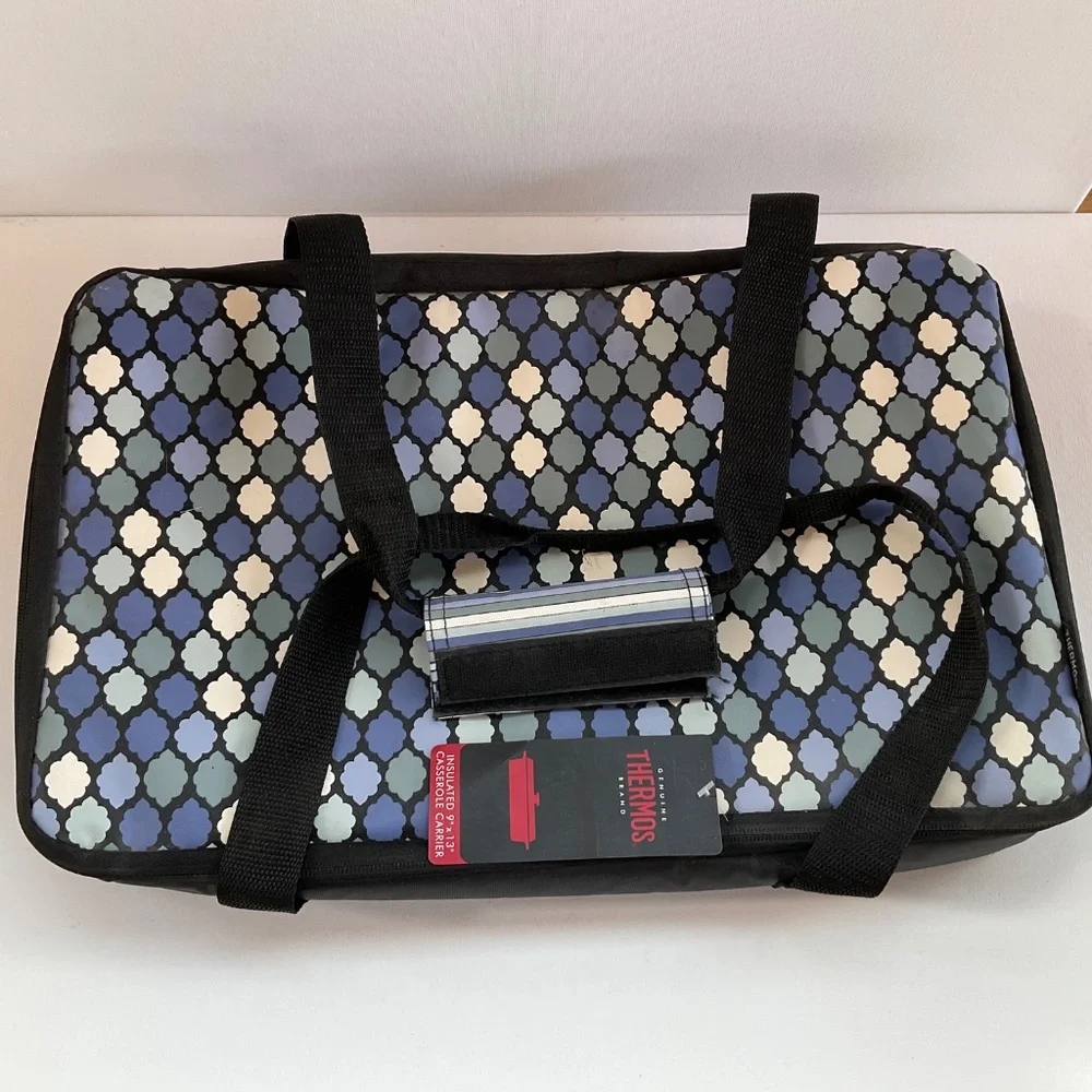 SALE‼️THERMOS INSULATED CASSEROLE CARRIER PICNIC POTLUCK MEAL DELIVERY 9” x12”
